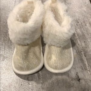 Carter’s Gold Sparkle Boots 6-9 months